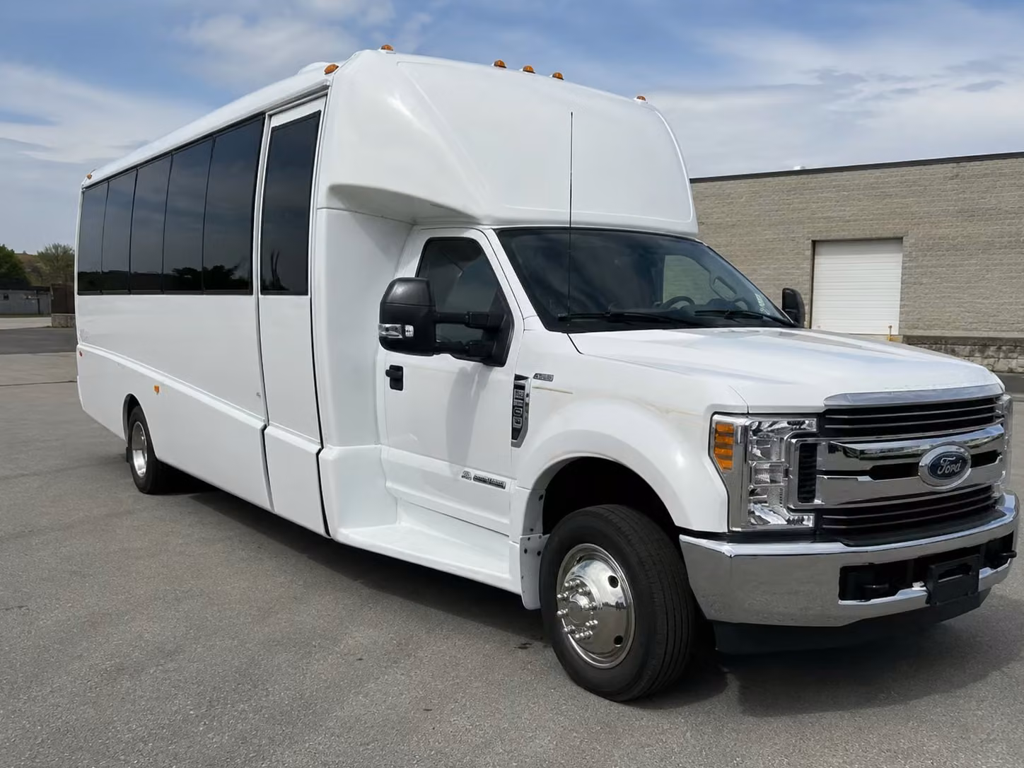 20 passenger minibus