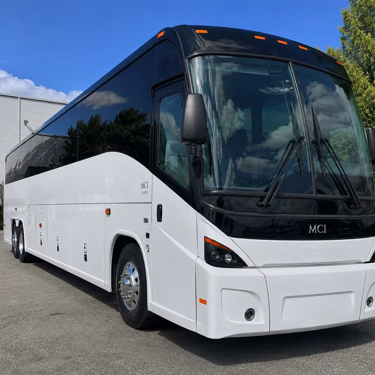 oakland airport transfers for santa clara groups heading east